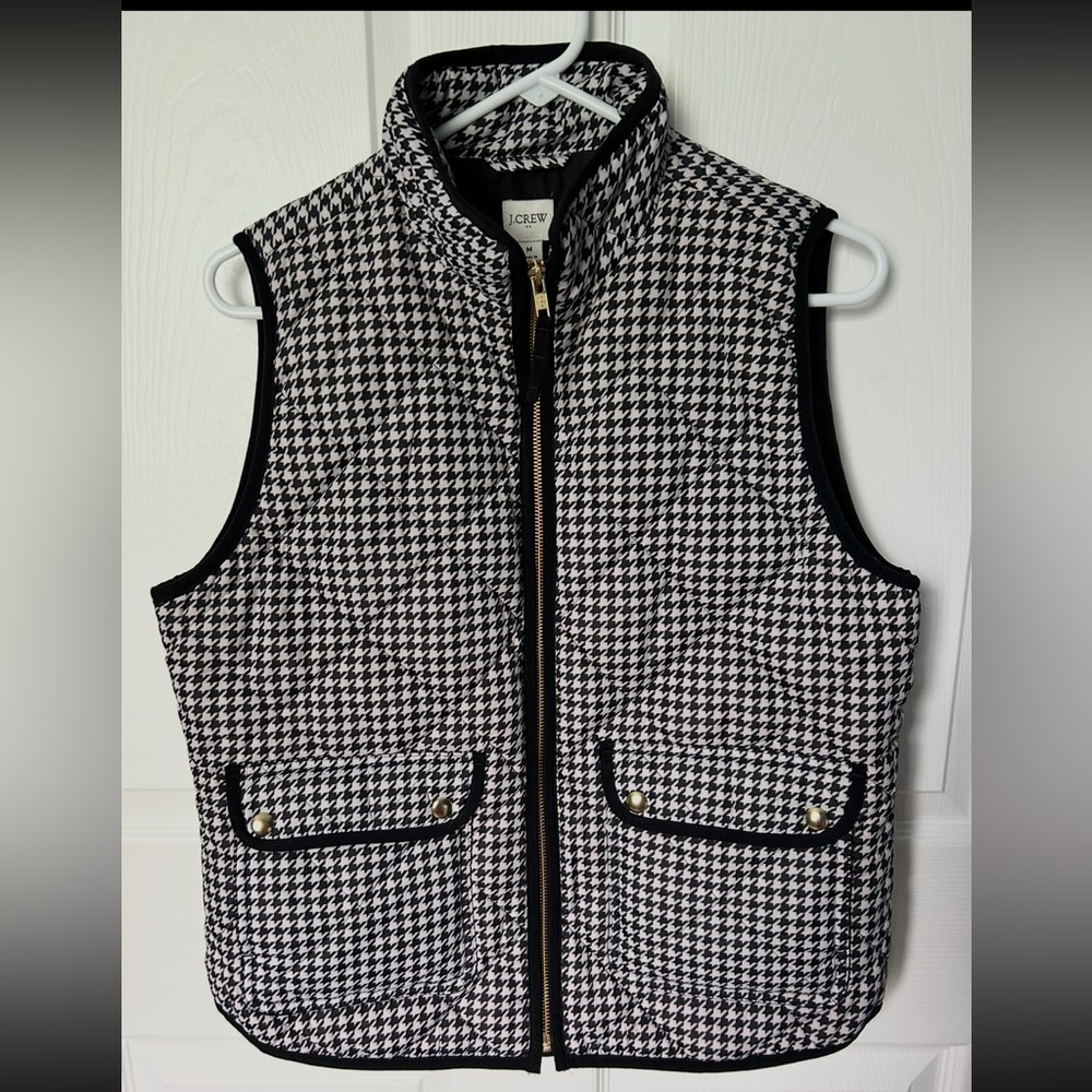 J. Crew Black & White Houndstooth Puffer Vest Size Medium